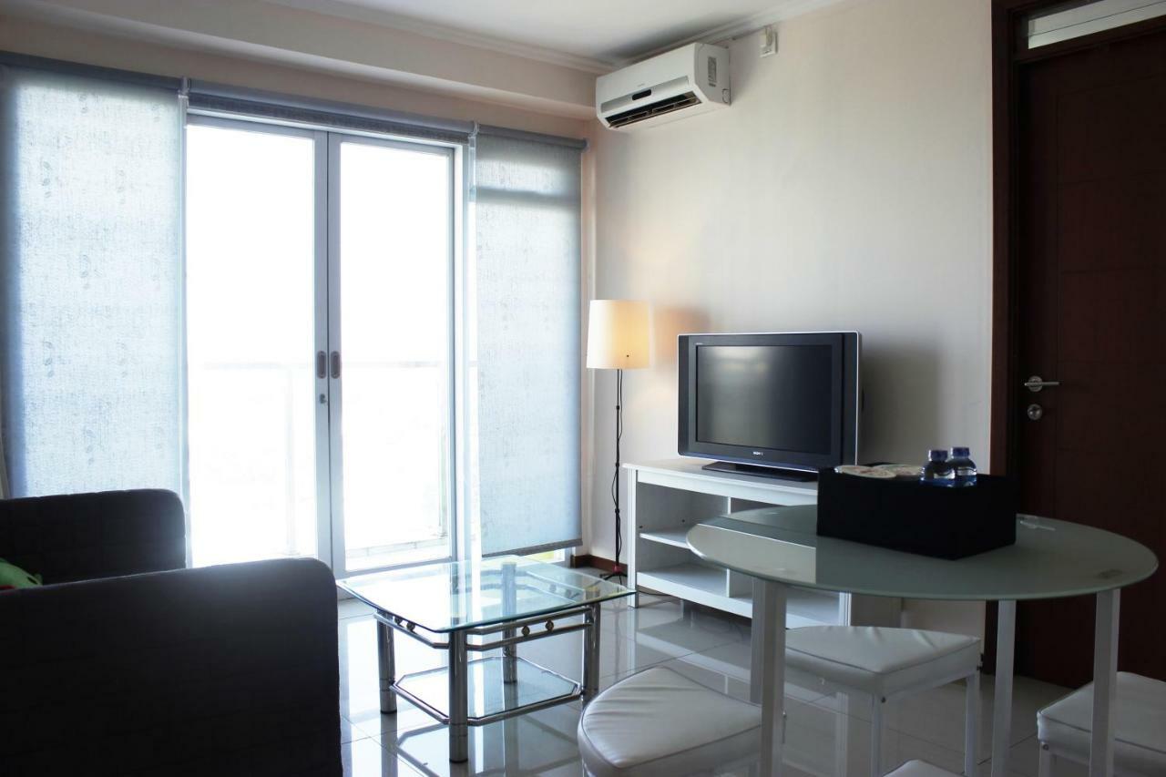 Modern Look 2br Gateway Pasteur By Travelio Apartemen